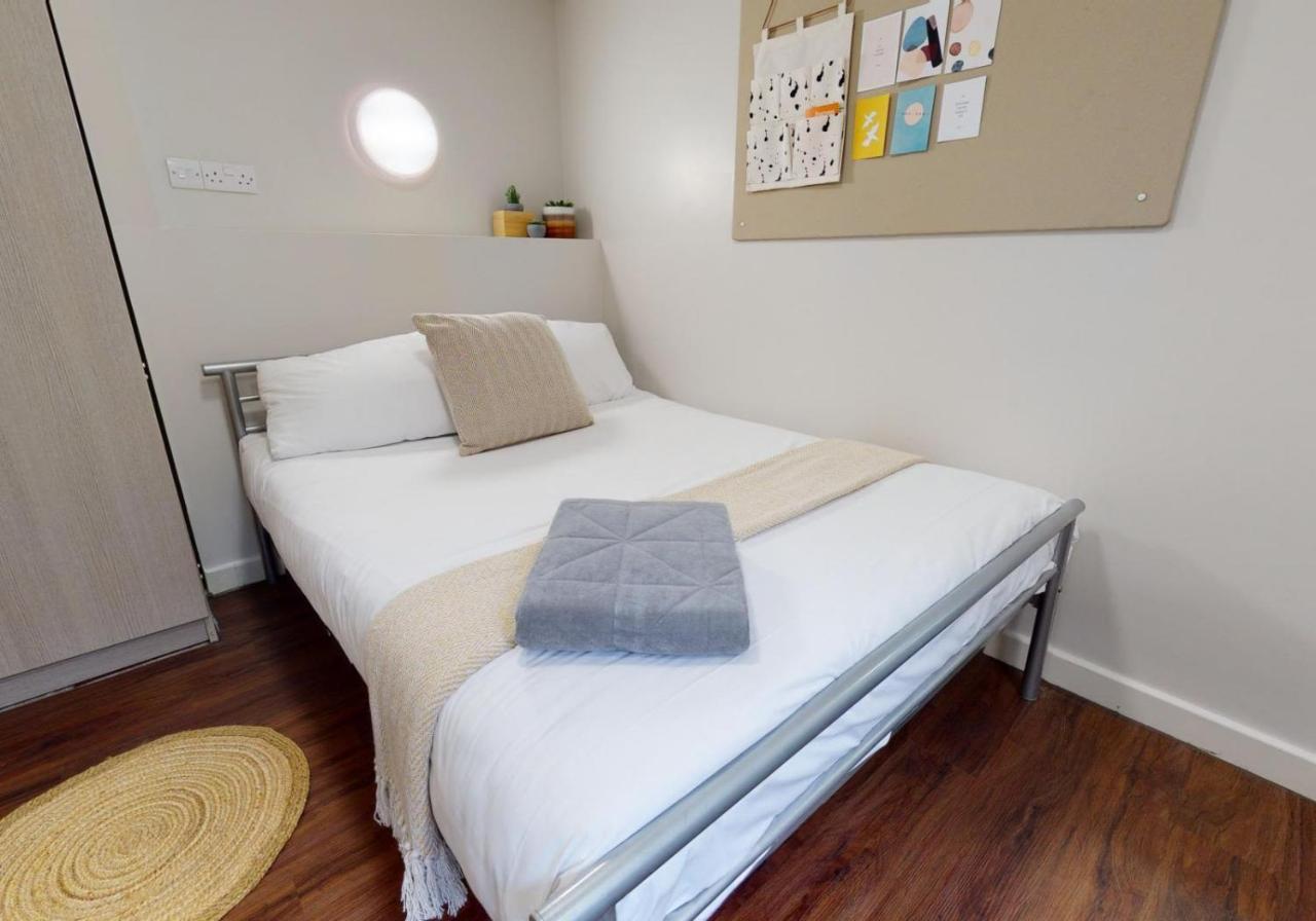 Private Bedrooms With Shared Kitchen And Studios At Iq Tufnell House In ลอนดอน ภายนอก รูปภาพ