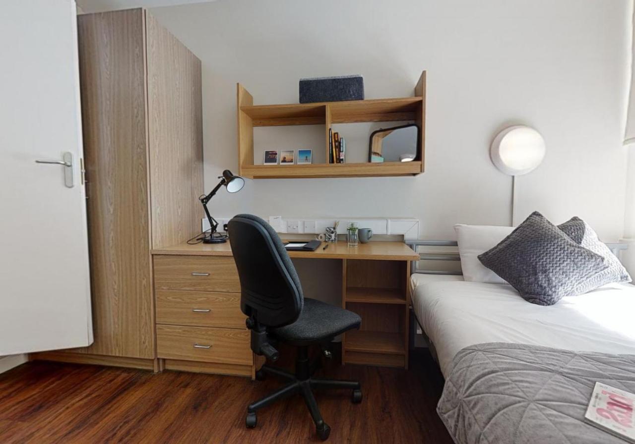 Private Bedrooms With Shared Kitchen And Studios At Iq Tufnell House In ลอนดอน ภายนอก รูปภาพ
